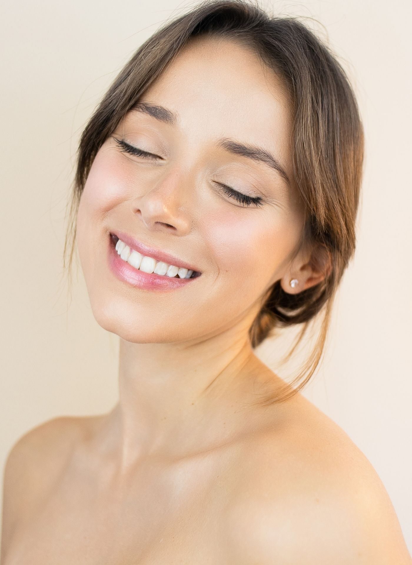 Cilt Yenileme - Dr. Ahmet Karaçam - Nişantaşı